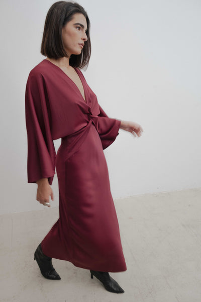 VESTIDO SATINADO NUDO
