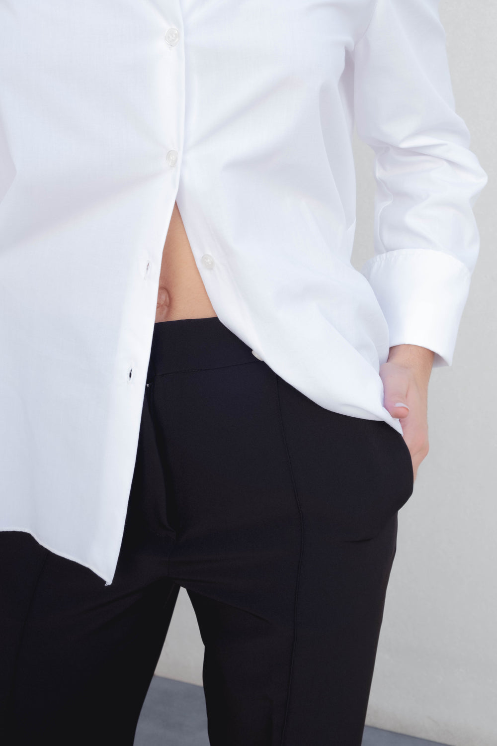 PANTALÓN BOTÓN PLATEADO