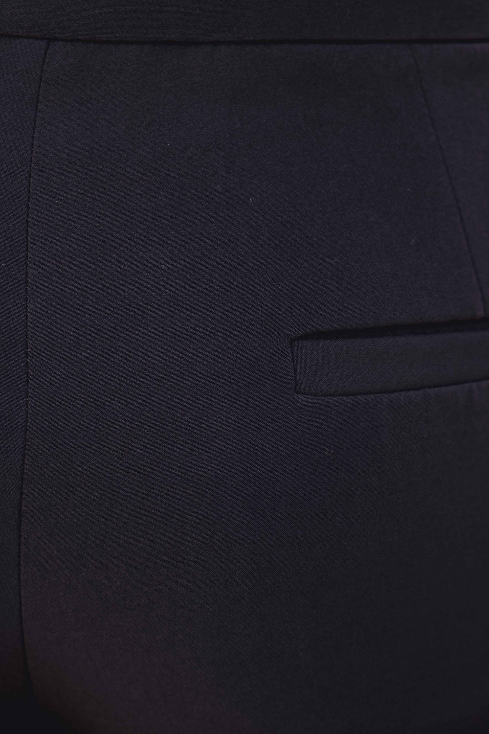 PANTALÓN BOTÓN PLATEADO