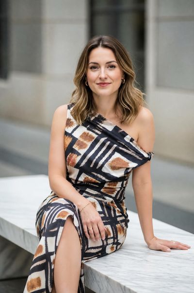 Traje rosa